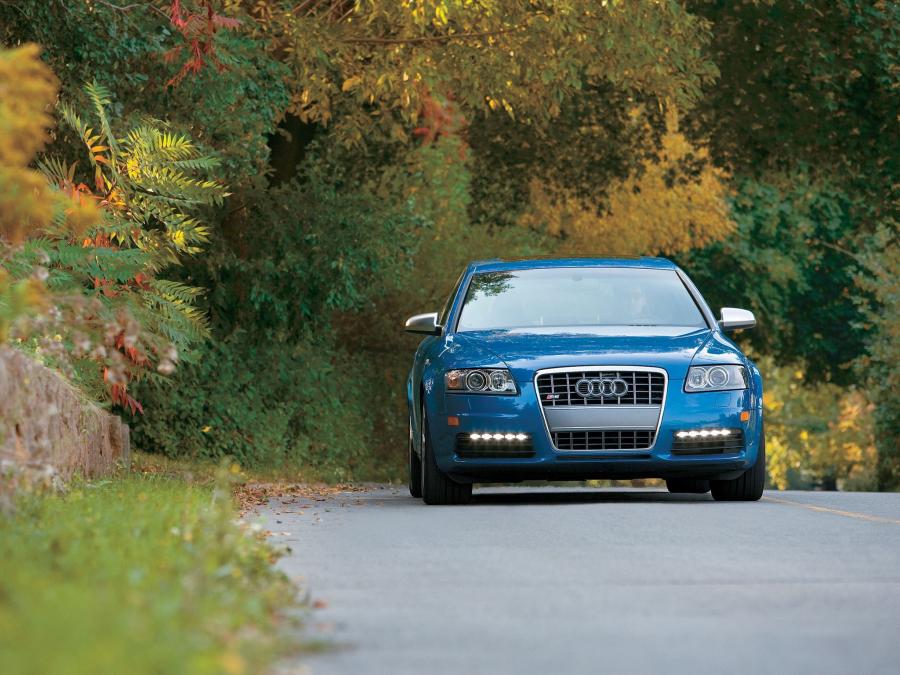  Audi S6 Sedan (4F, C6) 2006 года  (NA) (фото 6 из 9)